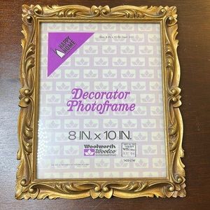 Vintage 1972 ornate Hollywood Regency photo frame Woolworth Woolco 8 x 10